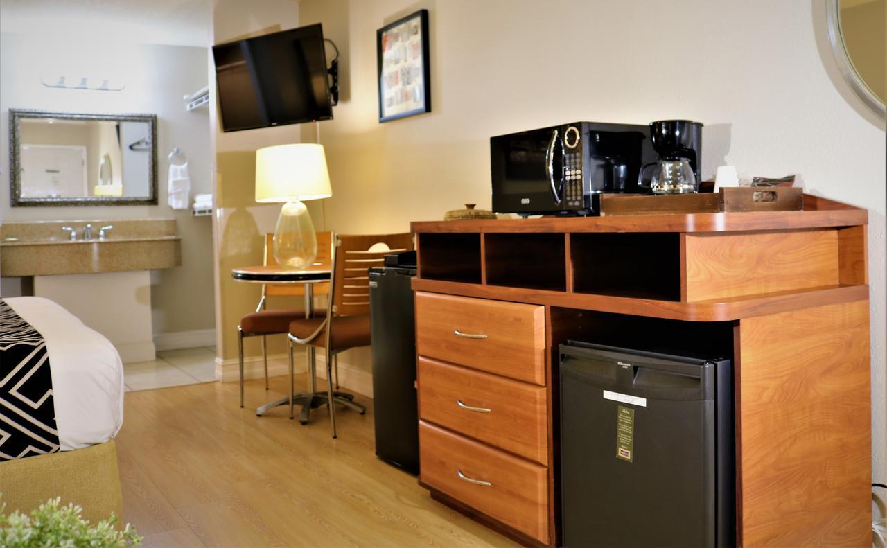 Monte Carlo Inn- Near Disney Киссимми Экстерьер фото
